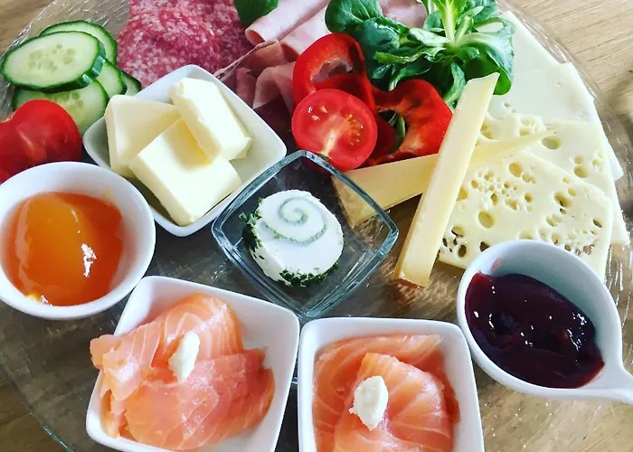 Gaestehaus-weingut Loersch Guest house Leiwen